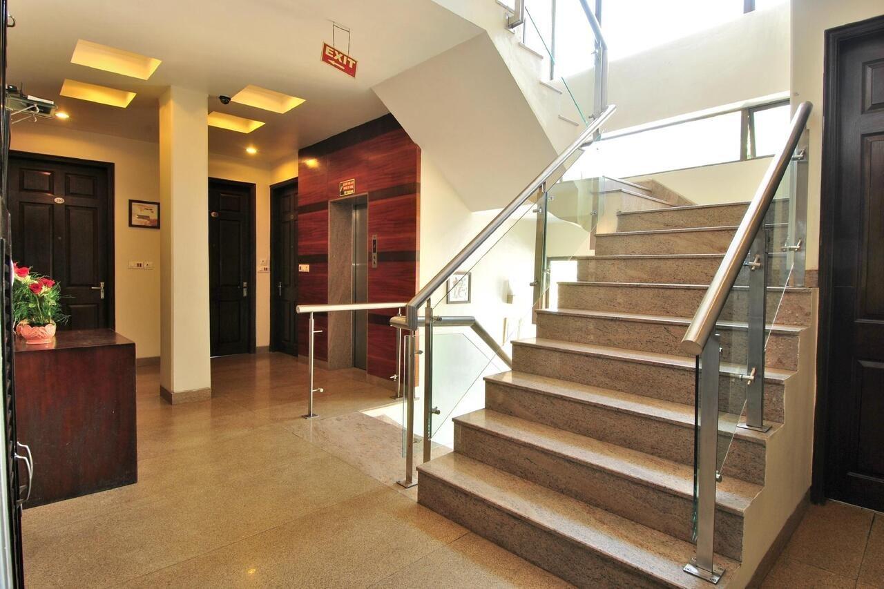 Cosy Grand, Chanakyapuri By The Cosy Hotels Nueva Delhi Exterior foto