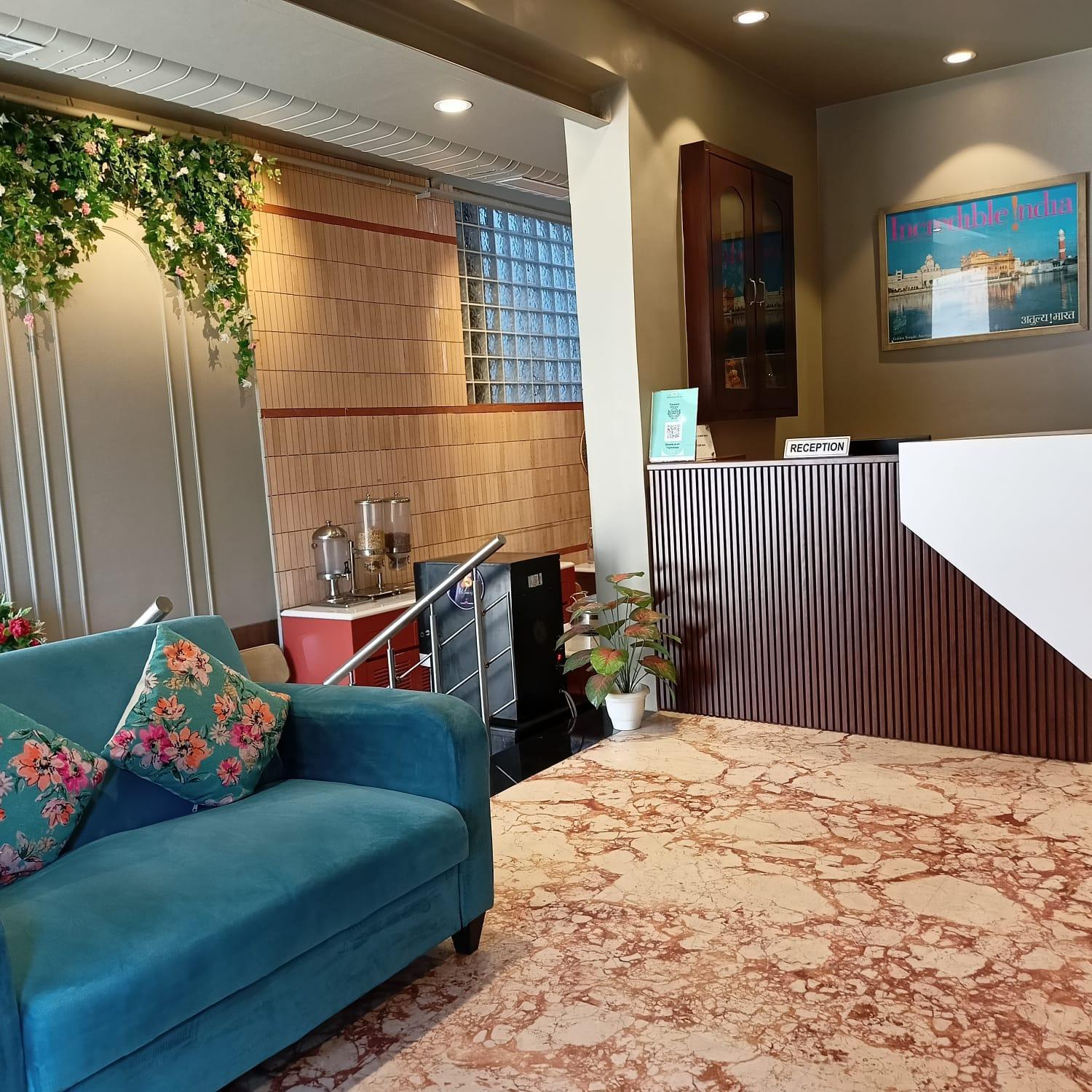 Cosy Grand, Chanakyapuri By The Cosy Hotels Nueva Delhi Exterior foto