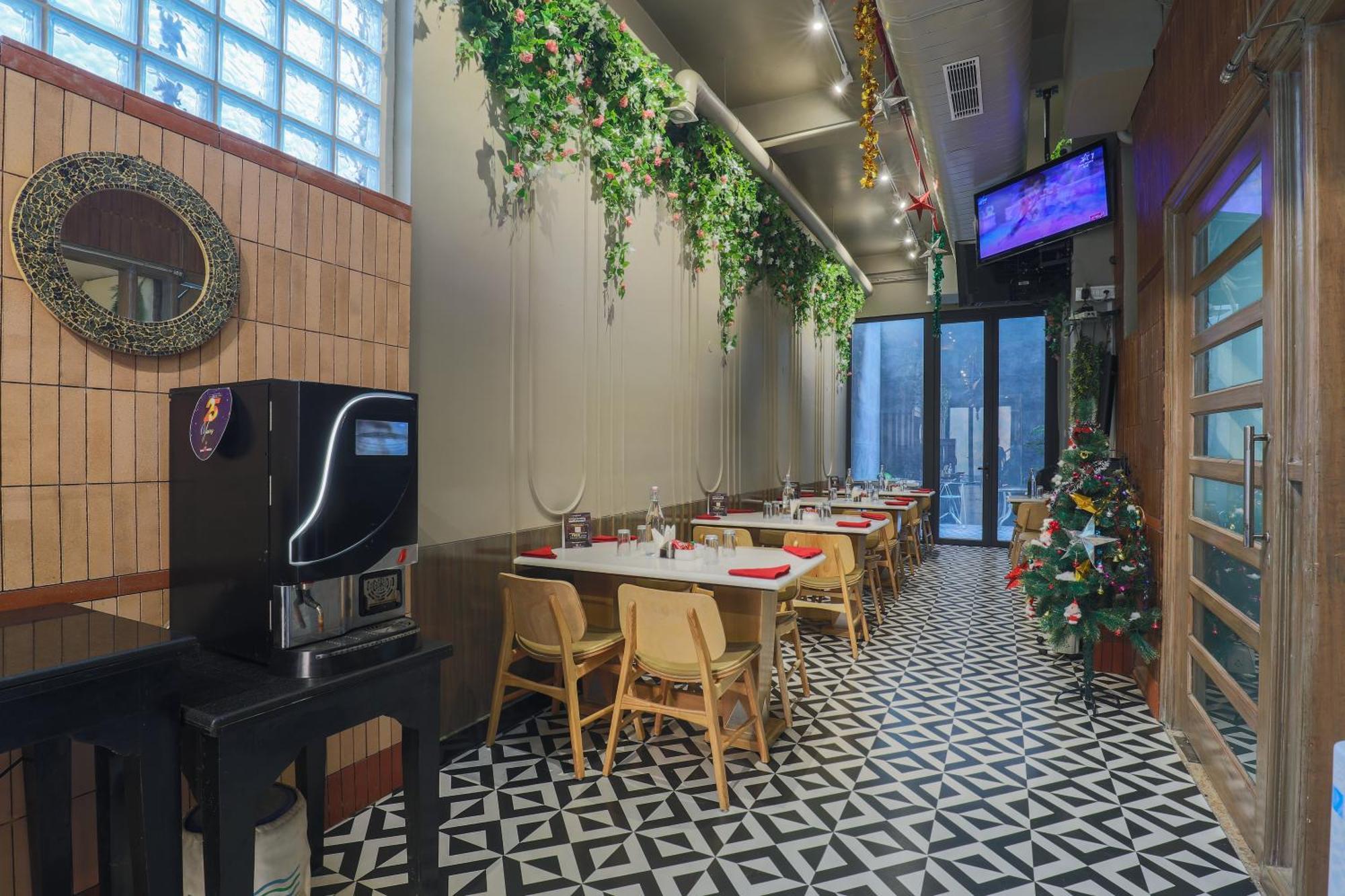 Cosy Grand, Chanakyapuri By The Cosy Hotels Nueva Delhi Exterior foto