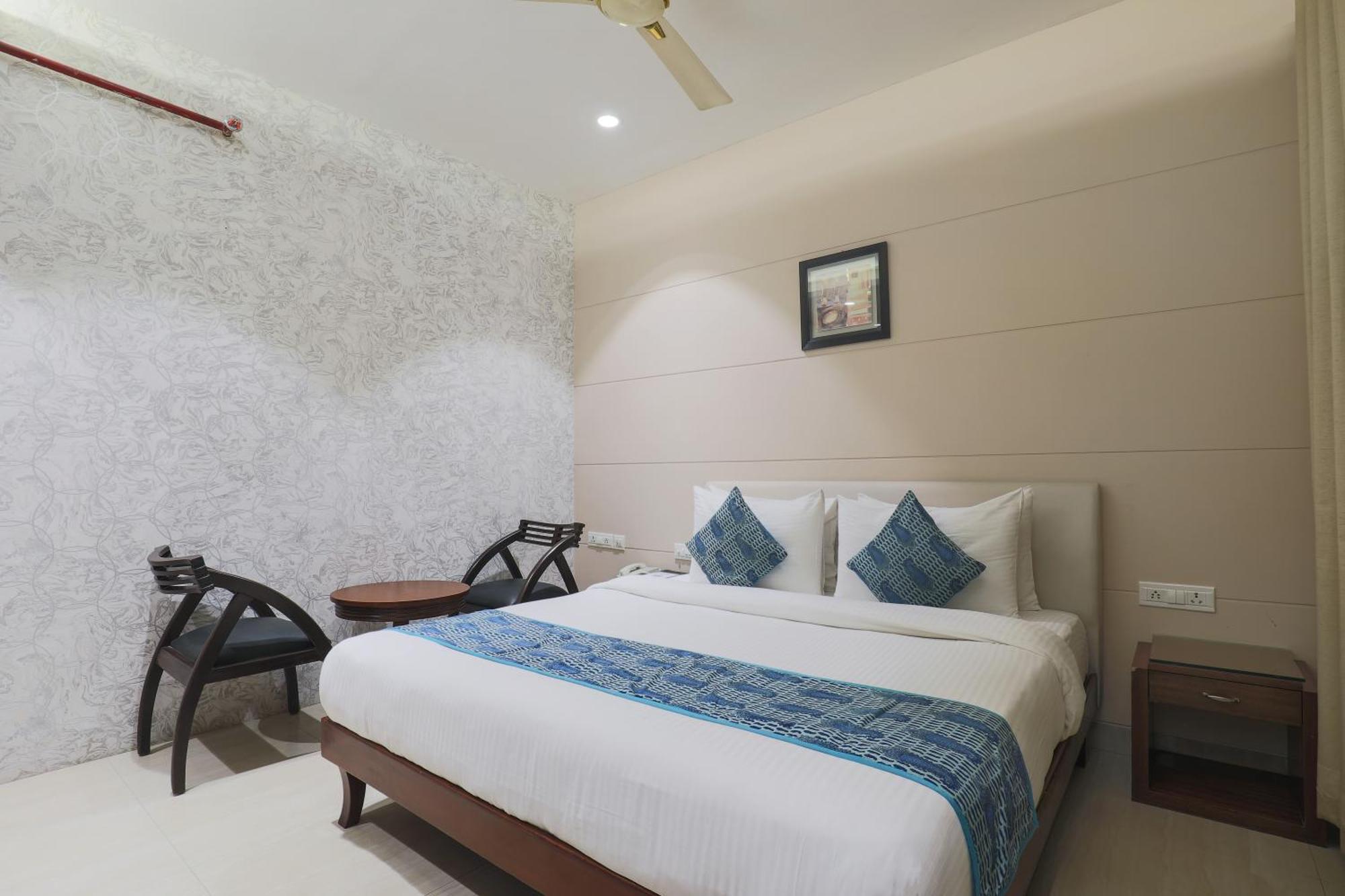 Cosy Grand, Chanakyapuri By The Cosy Hotels Nueva Delhi Exterior foto